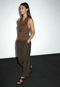 Massimo Dutti WIDE-LEG CROPPED WITH DARTS - Trousers - Mottled Dark Brown -Massimo Dutti Shop ffb8bd9c5ae34dc0ab6b3e955b6b0977